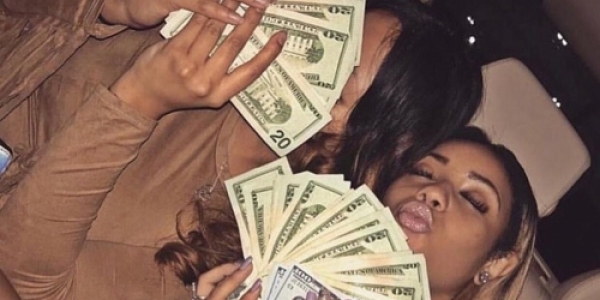 Высокооплачиваемая работа для девушек в г. Казань +7(996)013-89-69